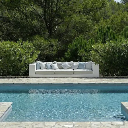 בית נופש With Private Pool, 6 Bedrooms And 6 Bathrooms