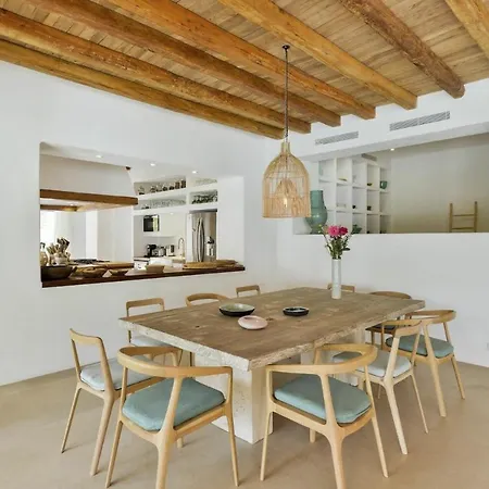בית נופש With Private Pool, 6 Bedrooms And 6 Bathrooms *