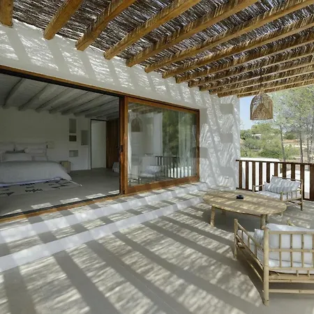 בית נופש With Private Pool, 6 Bedrooms And 6 Bathrooms